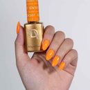 DND DIVA Gel & Lacquer Duo #207 Sunset Creamside (Swatch #6)
