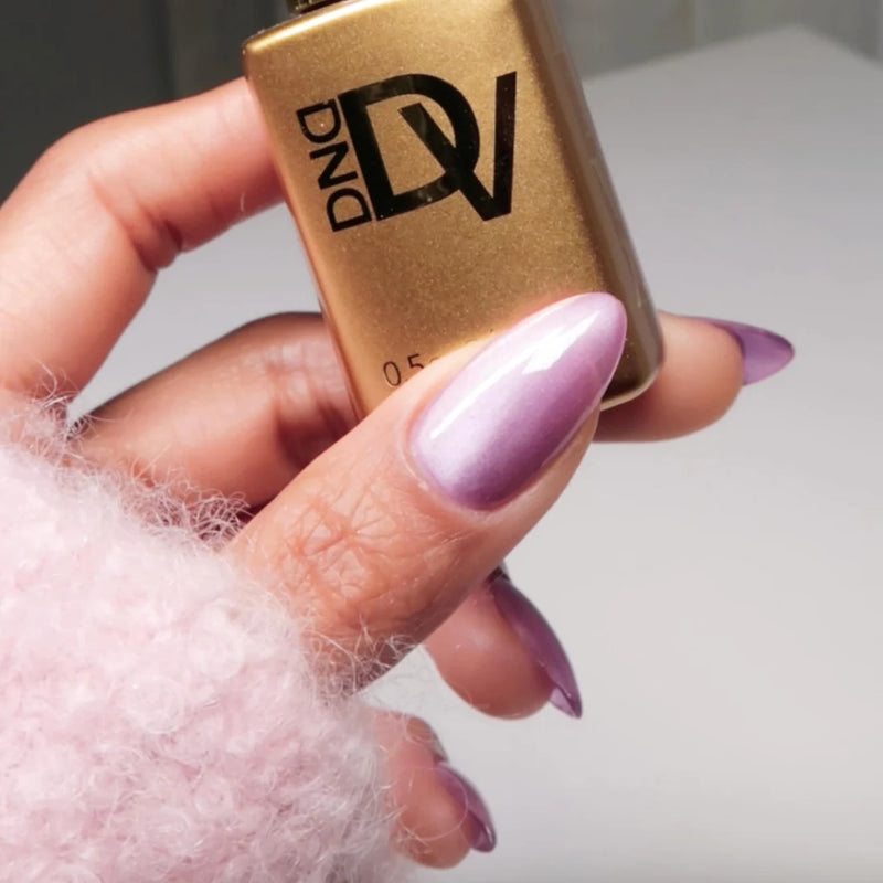 DND Diva Gel Polish 9D Cat Eye Glassball