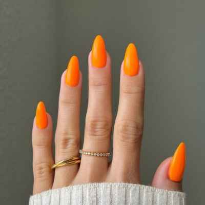 DND DIVA Gel & Lacquer Duo #208 Perfect Orange (Swatch #6)